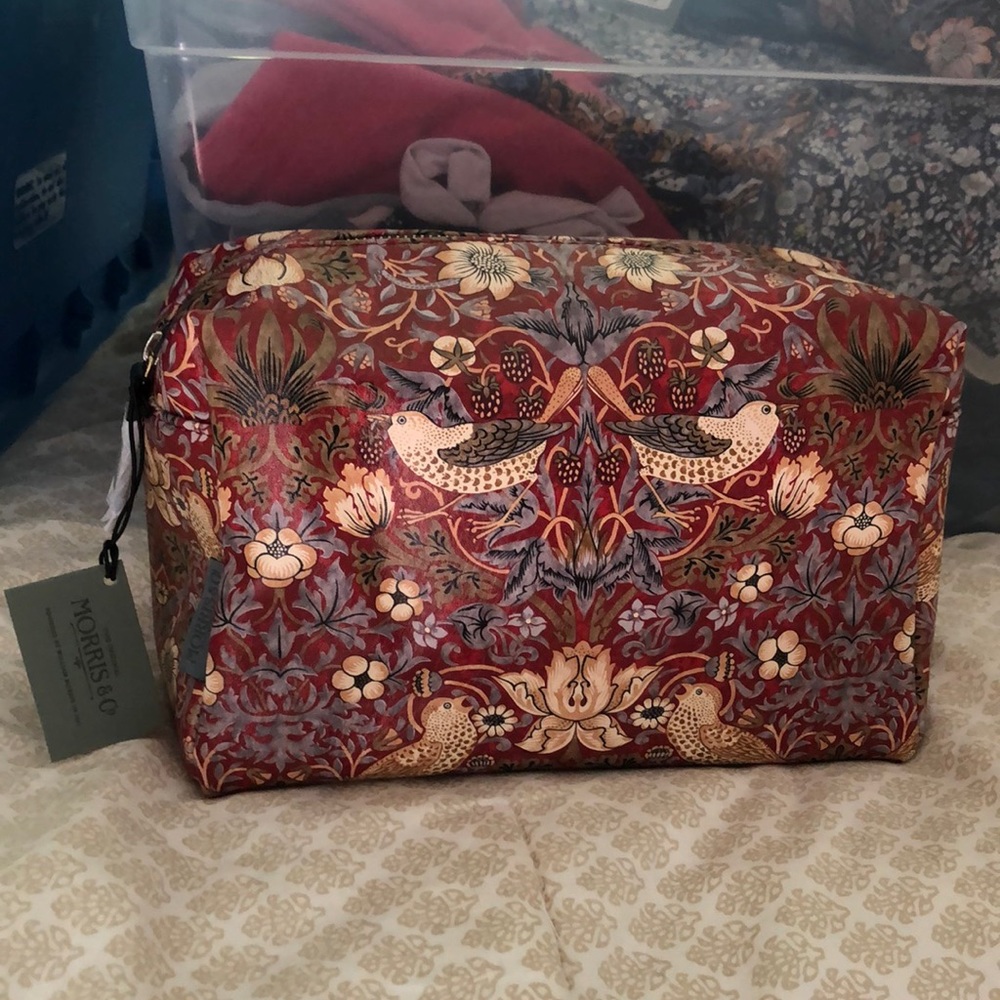 William Morris Makeup Toiletry Cosmetic Bag NEW